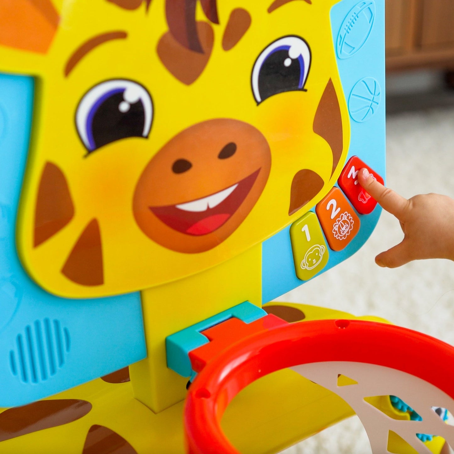 Giraffe Play & Score Activity Center